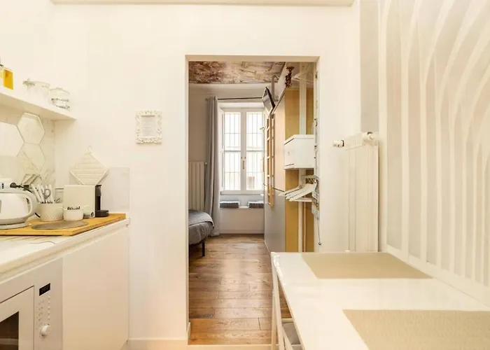 Carolina'snest In Trastevere * רומא